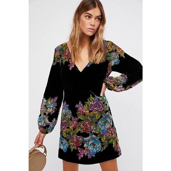 Free People Dresses & Skirts - New FREE PEOPLE Misha Burnout Velvet Floral Mini Dress $128 SMALL Black